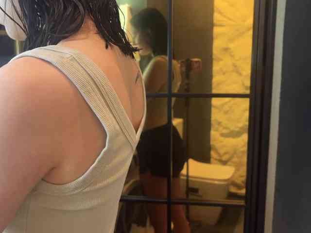 -Your-Michelle- webcam