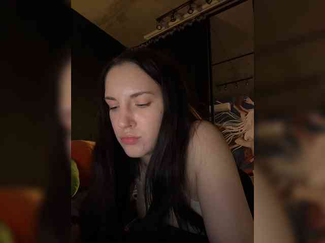 -Your-Michelle- webcam
