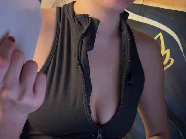 -Your-Michelle- webcam