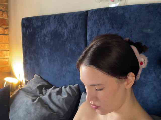 -Your-Michelle- webcam