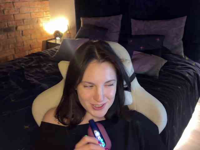 -Your-Michelle- webcam