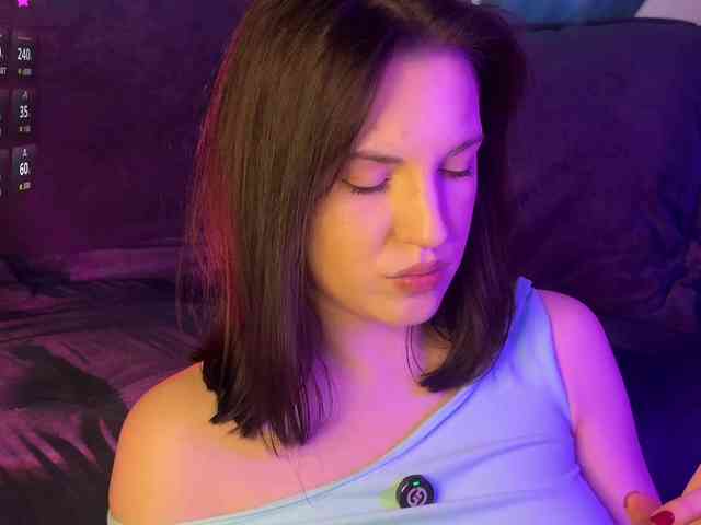 -Your-Michelle- webcam