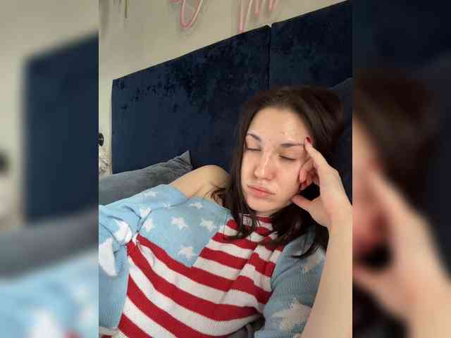 -Your-Michelle- webcam