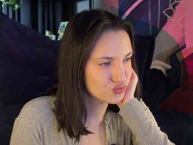 -Your-Michelle- webcam