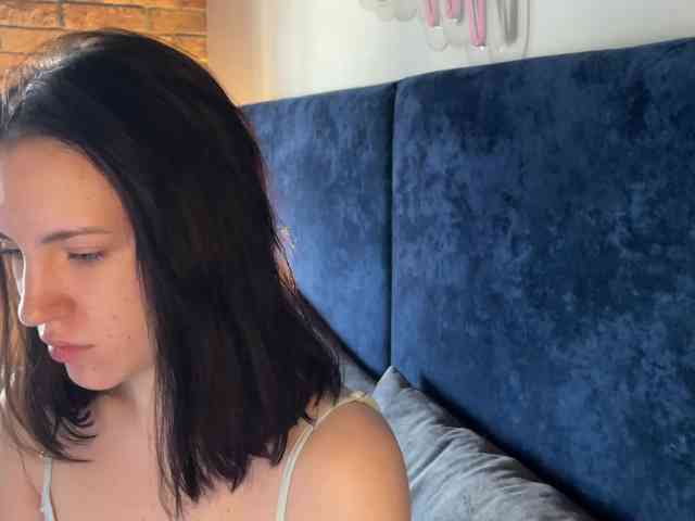 -Your-Michelle- webcam