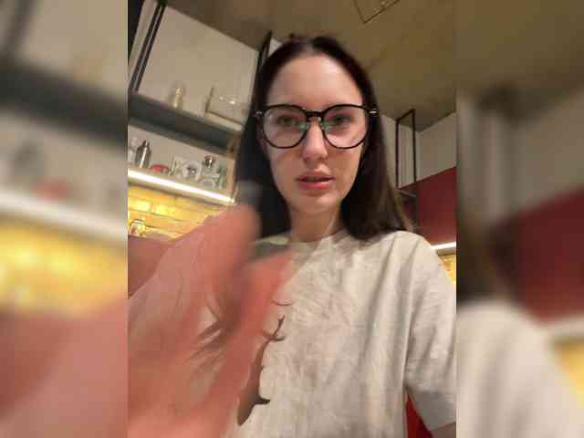 -Your-Michelle- webcam