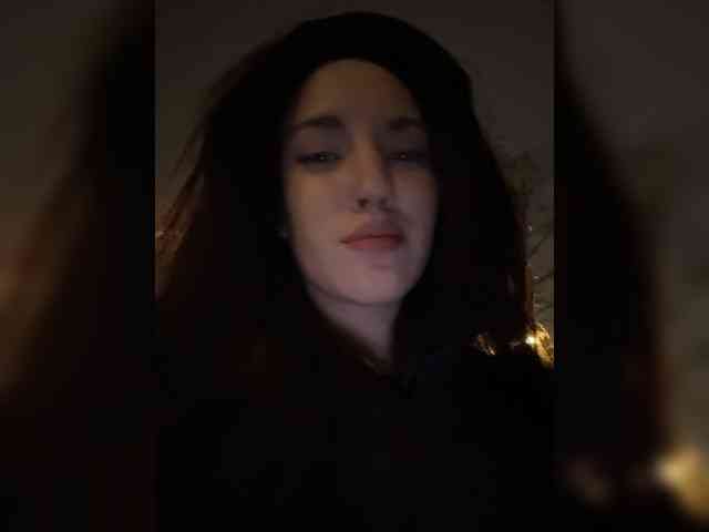 -Your-Michelle- webcam