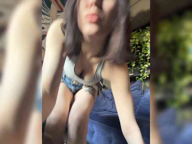 -Your-Michelle- webcam