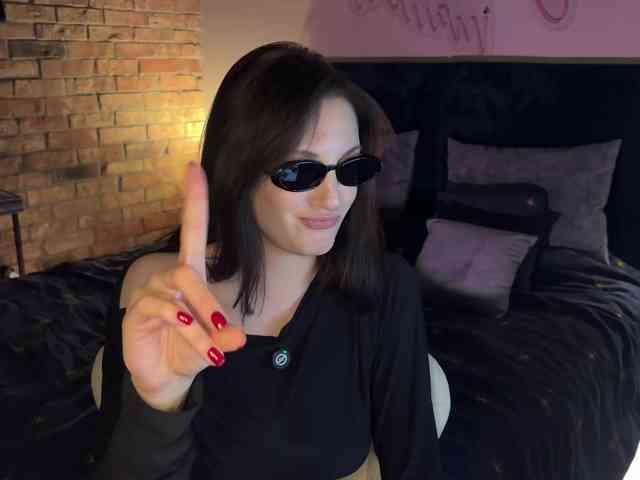 -Your-Michelle- webcam