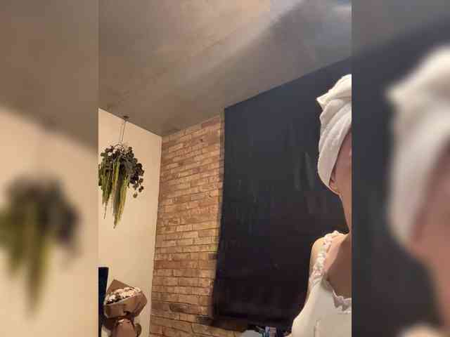 -Your-Michelle- webcam