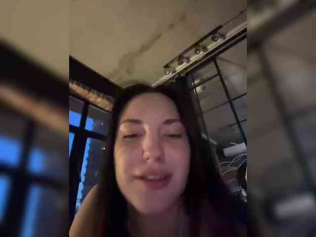 -Your-Michelle- webcam