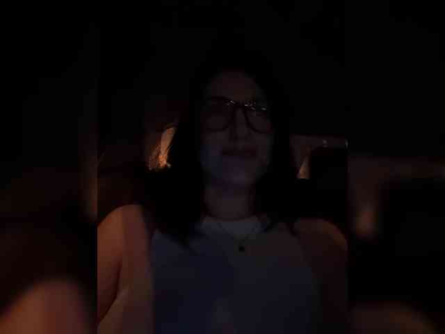 -Your-Michelle- webcam
