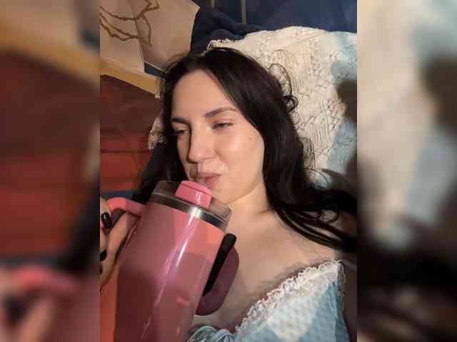 -Your-Michelle- webcam