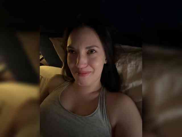 -Your-Michelle- webcam