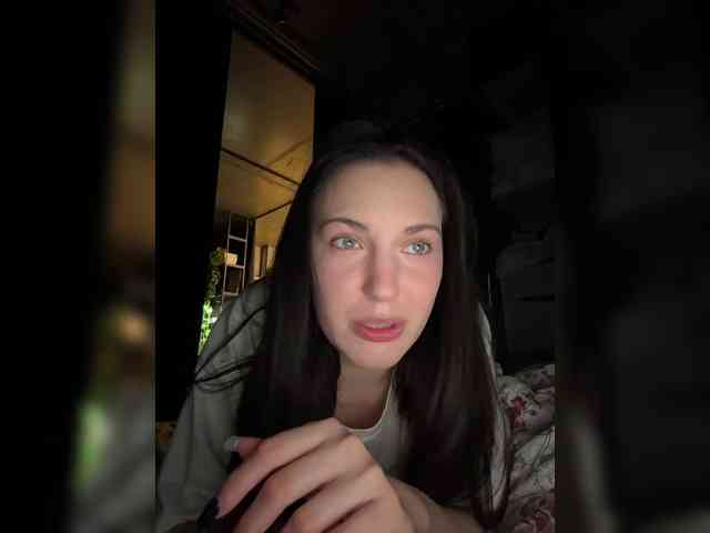 -Your-Michelle- webcam