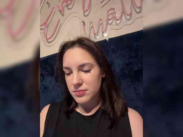 -Your-Michelle- webcam