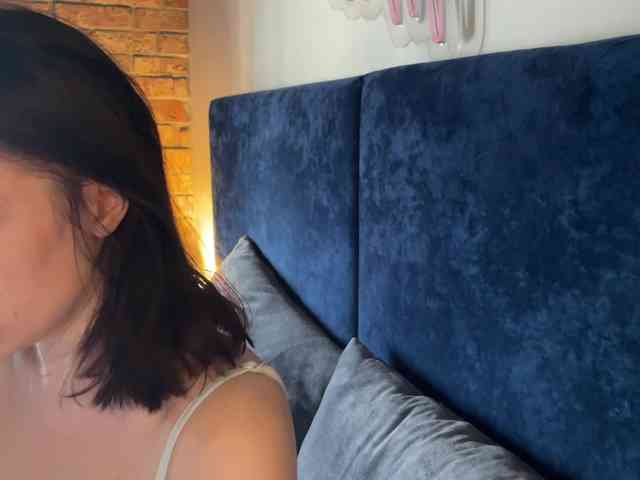 -Your-Michelle- webcam