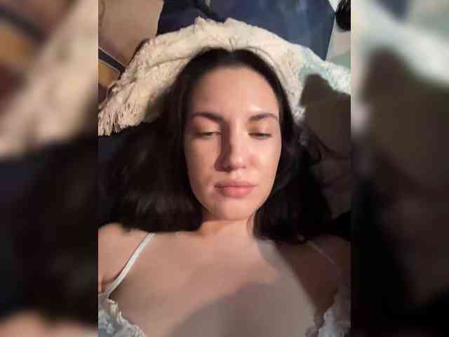 -Your-Michelle- webcam