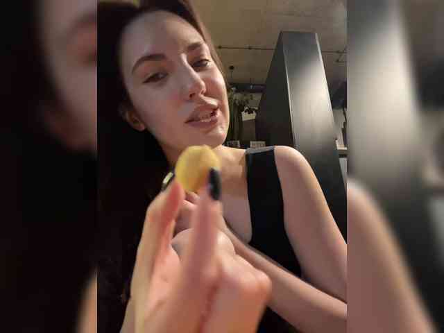 -Your-Michelle- webcam