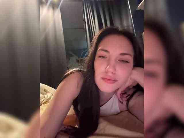-Your-Michelle- webcam
