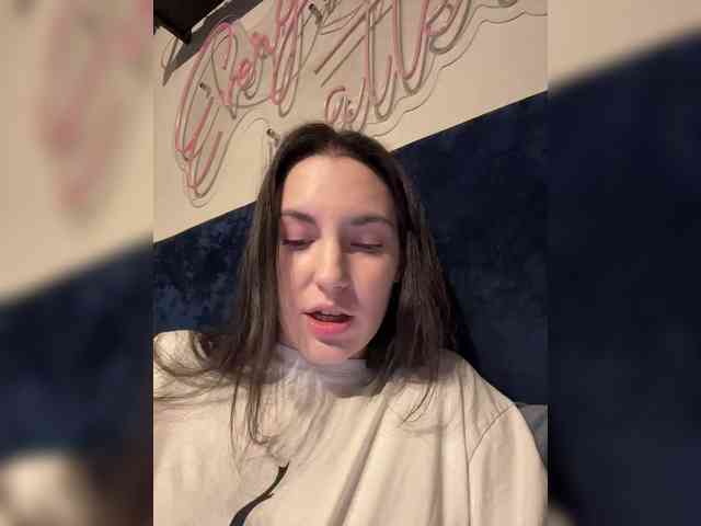 -Your-Michelle- webcam