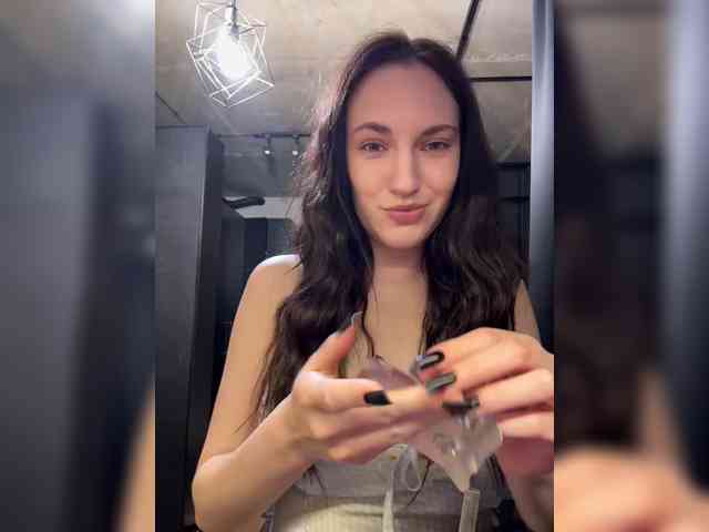 -Your-Michelle- webcam