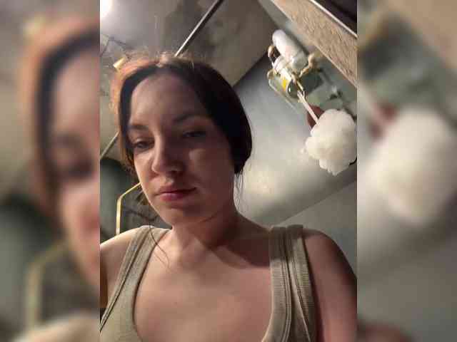 -Your-Michelle- webcam
