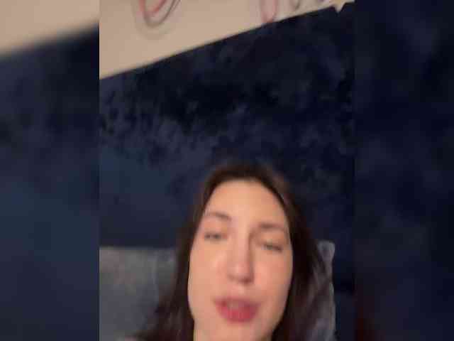 -Your-Michelle- webcam