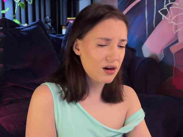 -Your-Michelle- webcam