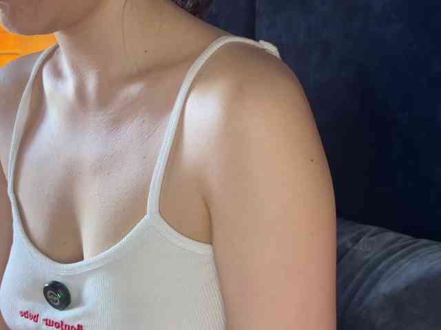 -Your-Michelle- webcam