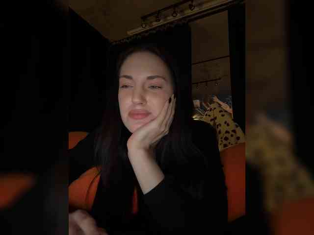 -Your-Michelle- webcam