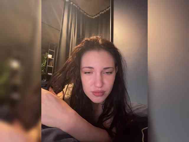 -Your-Michelle- webcam