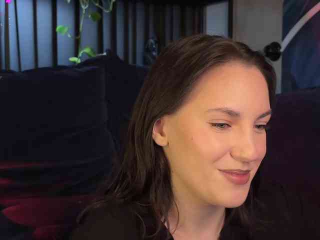 -Your-Michelle- webcam