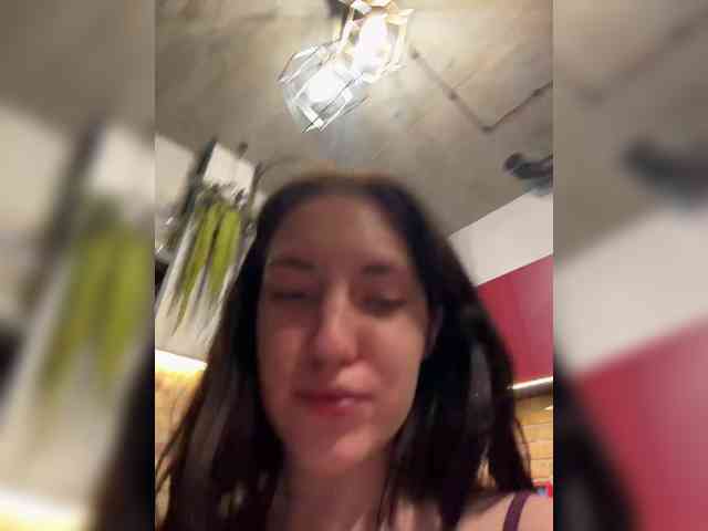 -Your-Michelle- webcam