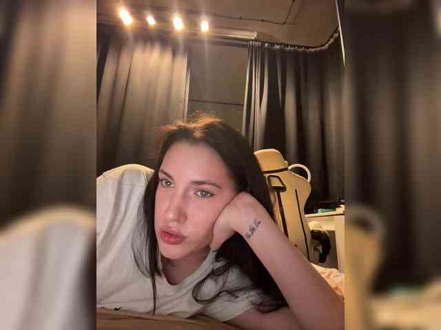 -Your-Michelle- webcam