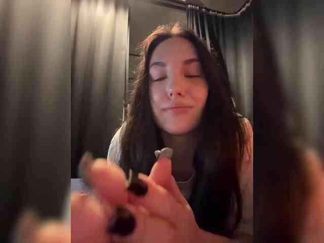-Your-Michelle- webcam
