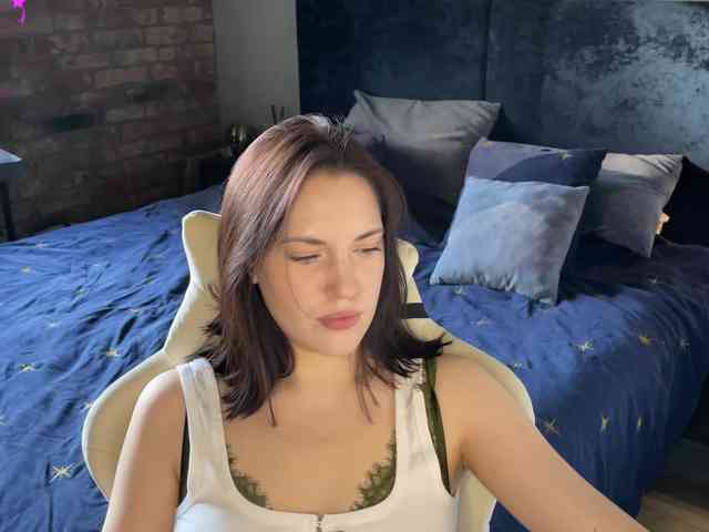 -Your-Michelle- webcam