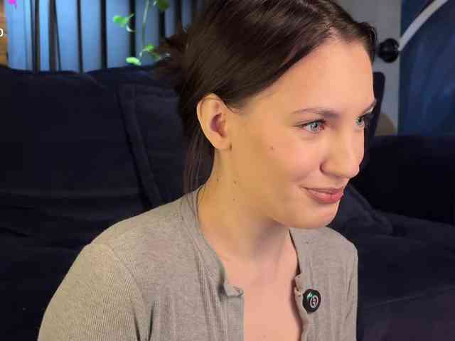 -Your-Michelle- webcam
