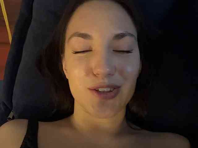 -Your-Michelle- webcam
