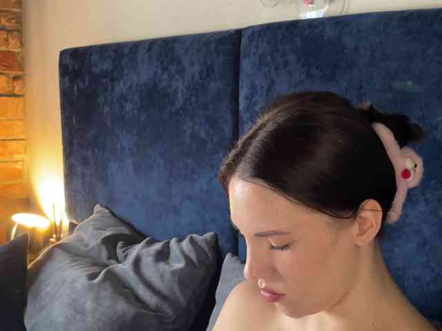 -Your-Michelle- webcam