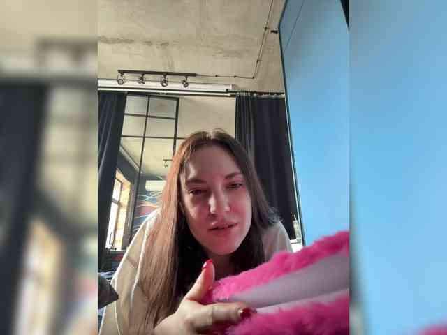 هذا النموذج مباشر الآن. -Your-Michelle-