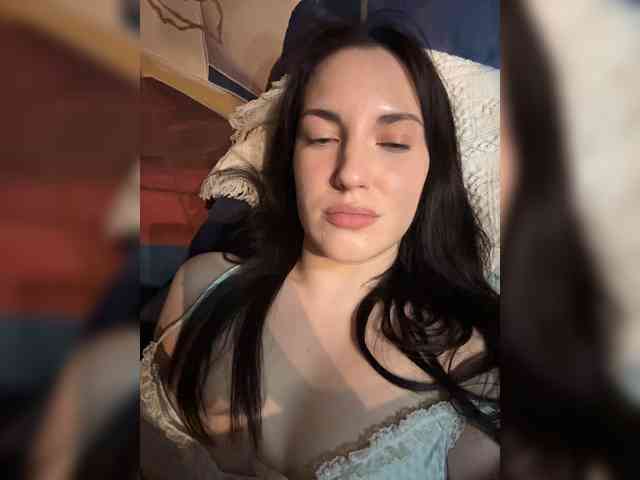 -Your-Michelle- webcam