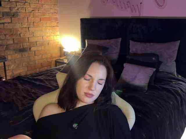 -Your-Michelle- webcam