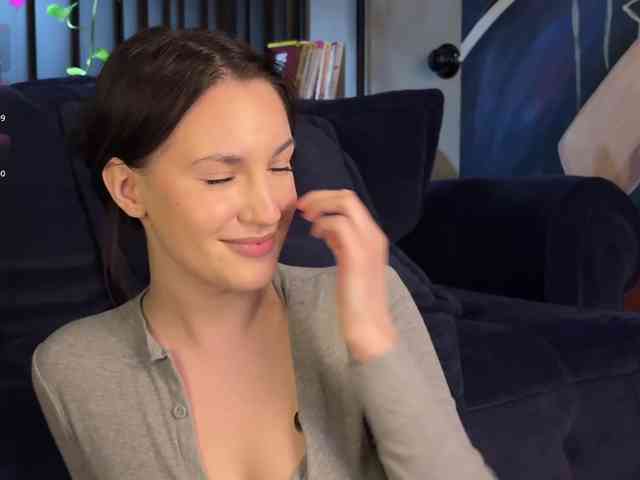 -Your-Michelle- webcam