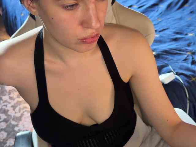 -Your-Michelle- webcam
