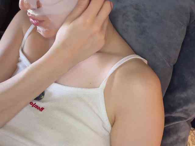 Model: -Your-Michelle-