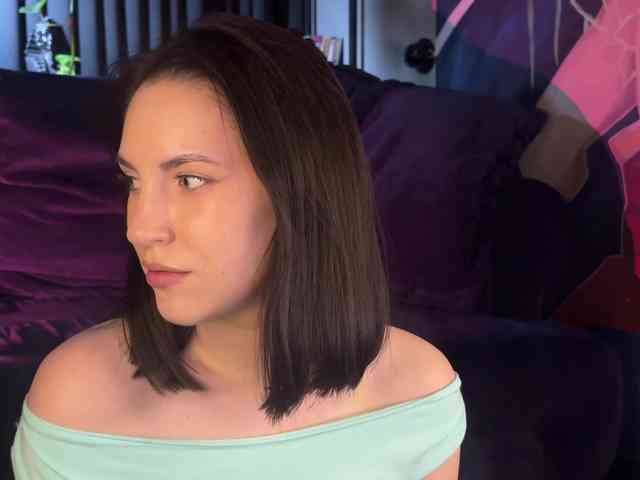 -Your-Michelle- webcam