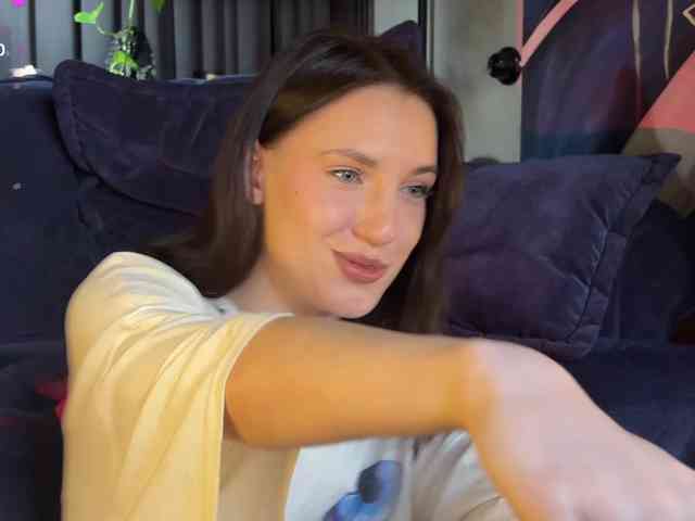 -Your-Michelle- webcam