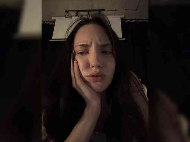 -Your-Michelle- webcam