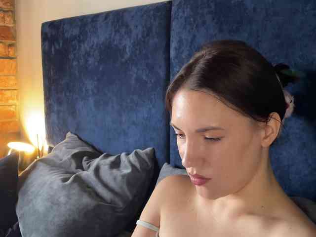 -Your-Michelle- webcam